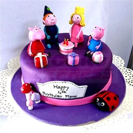 Lovely Peppa Pig Family Fondant Cake