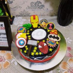 Avengers Superhero's Fondant Cake