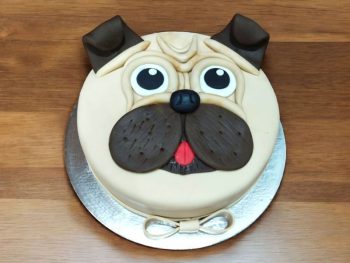 adorable-pug-face-cake