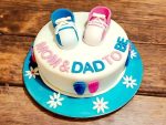baby-shower-mom-dad-celebration-cake