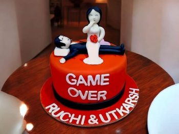 funny-bride-and-groom-theme-cake