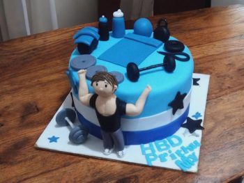 muscular-figurines-fitness-party-cake