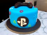 playstation-gamer-delight-cake