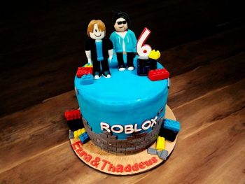 roblox-birthday-celebration-cake