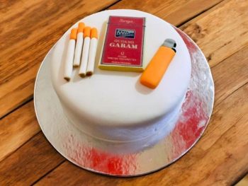 smokers-delight-custom-cake