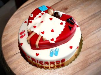 steamy-under-the-sheets-cake