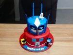 transformers-robot-theme-cake