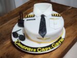 pilot-uniform-celebration-cake