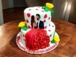 romantic-couple-engagement-cake