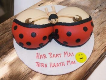 sassy-polka-dot-play-cake