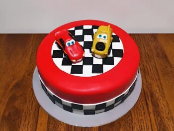 lightning-race-cars-kids-cake